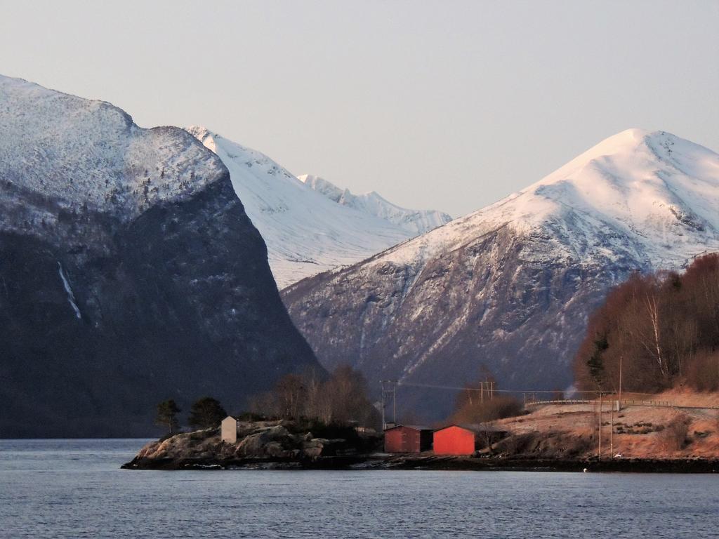 فيلا Tindelykke Isfjorden المظهر الخارجي الصورة